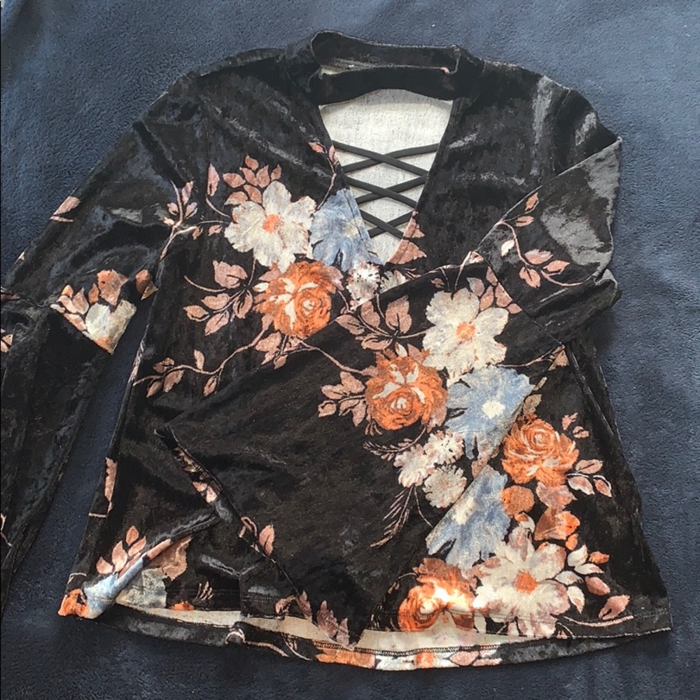Floral velvet blouse